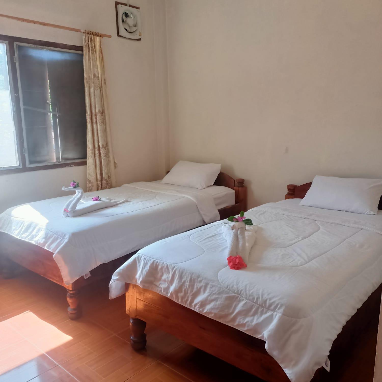 Phonephithak Guesthouse Pakbeng Exterior photo